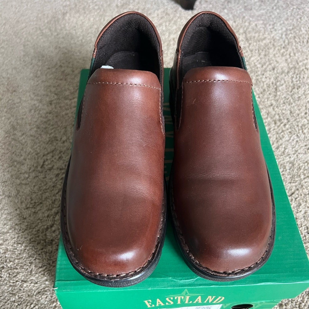 Eastland Women’s Newport Brown Leather Slip-Ons - Picture 2 of 12